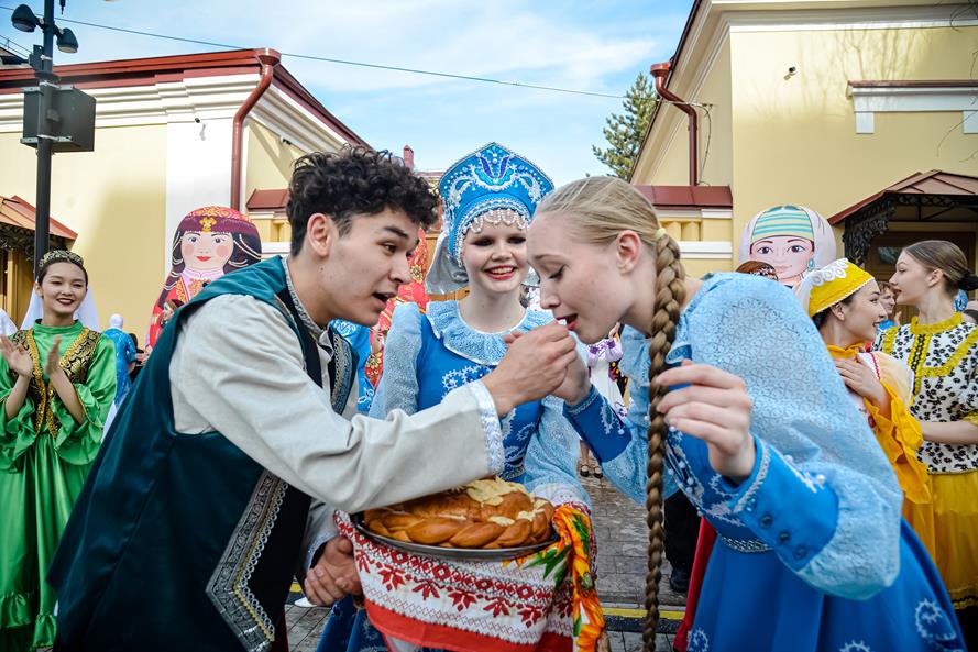 Хоровод дружбы объединил более 1500 человек